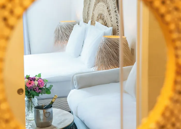 La Hôtel&spa Hotel Paris