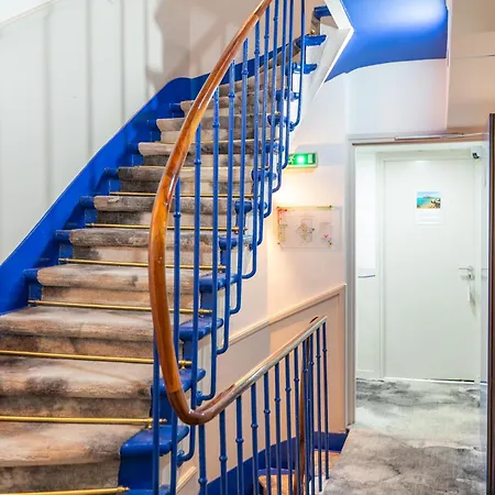 Hotel La &