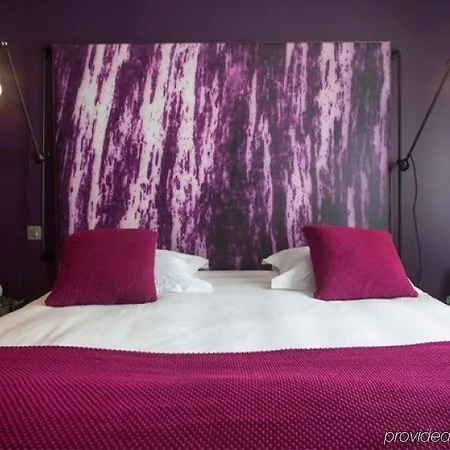 La & Hotel 3*