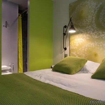 Hotel La & 3*