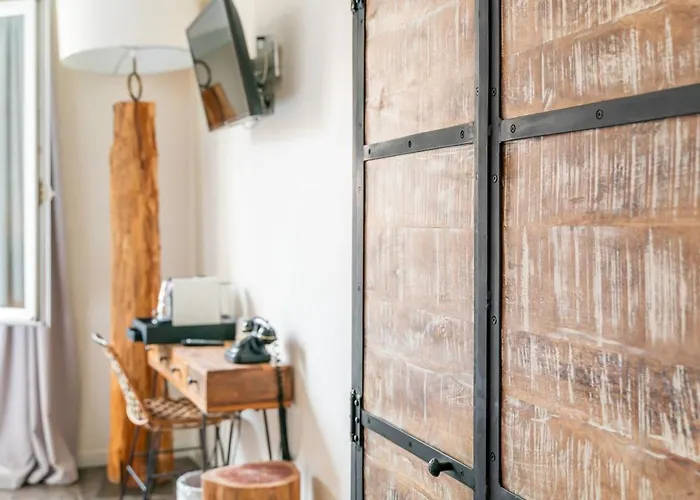 La & فندق باريس